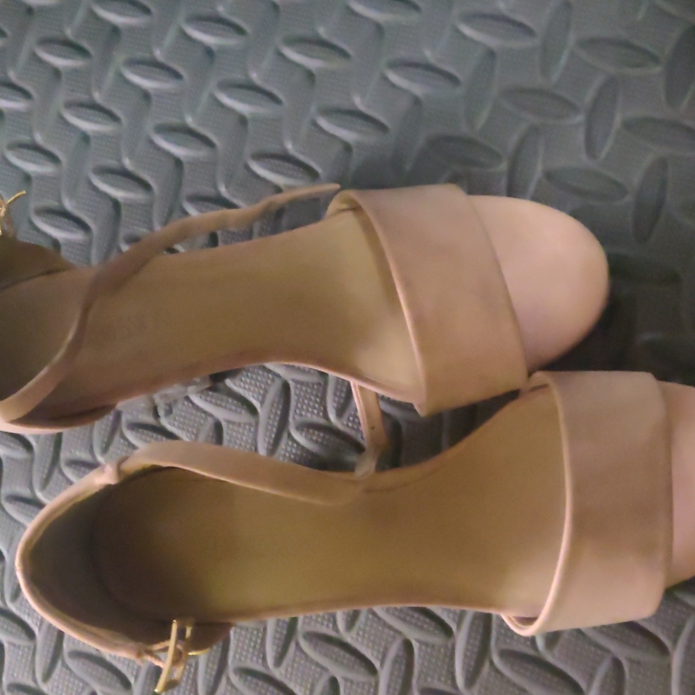 Expression block heel sandals